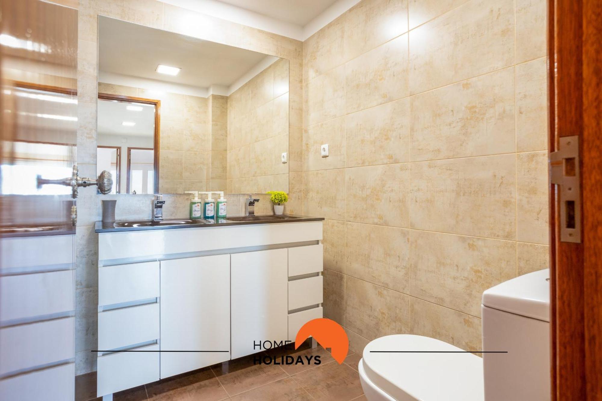 Apartment #193 Luxury Ocean View By Holidays