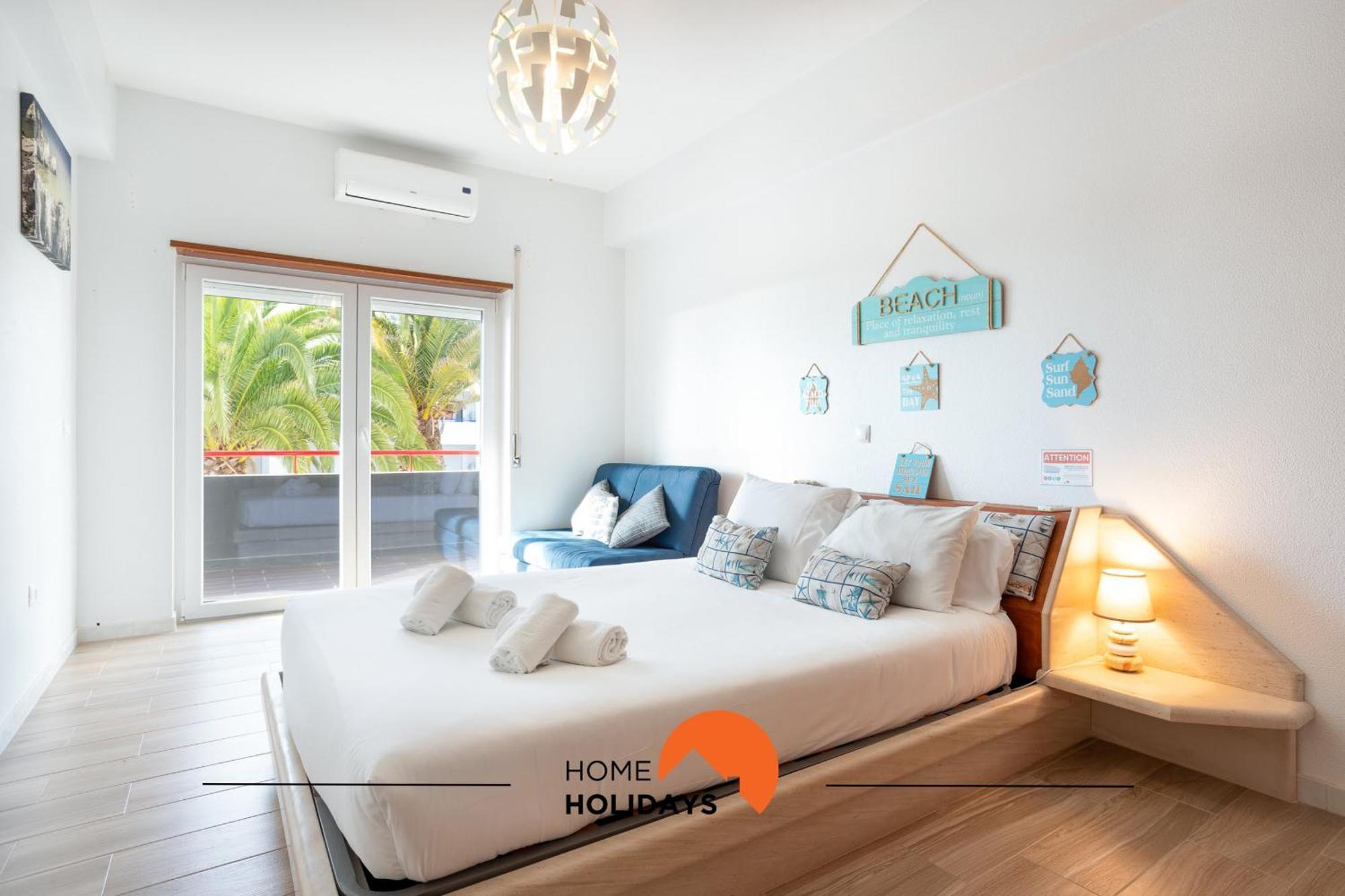 #193 Luxury Ocean View By Holidays * Porches (Algarve)