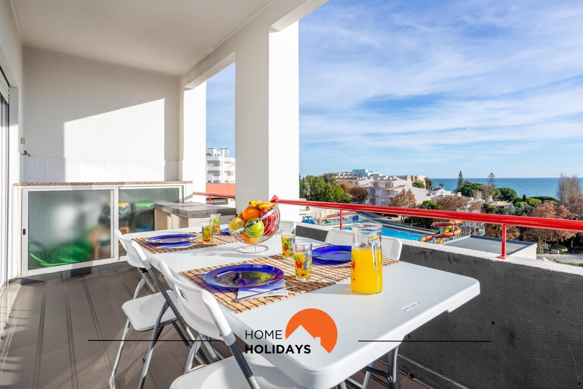 #193 Luxury Ocean View By Holidays Apartment