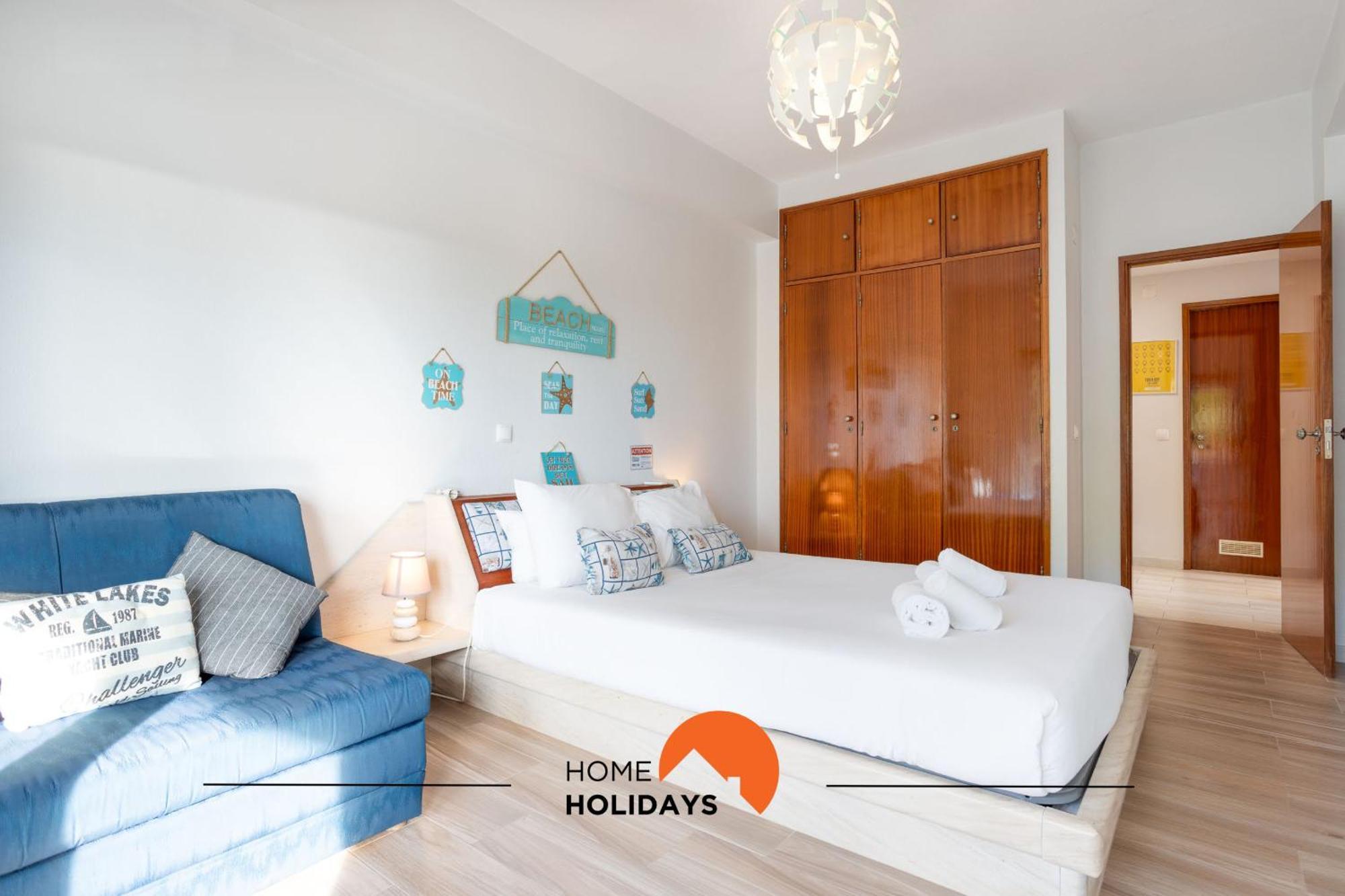 #193 Luxury Ocean View By Holidays Apartment Porches (Algarve)